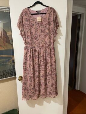 BloomChic Pink Floral Midi Dress